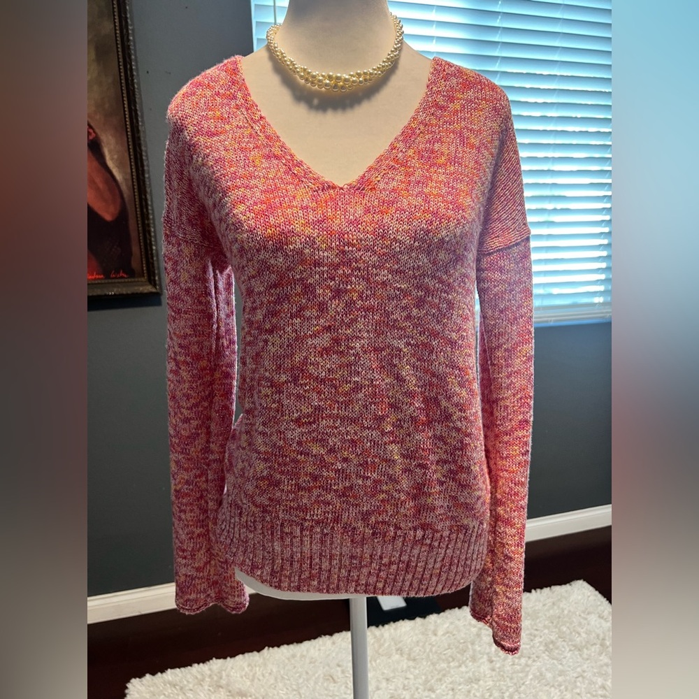J. Crew Cozy Pink V-Neck Sweater In EUC. Size XS